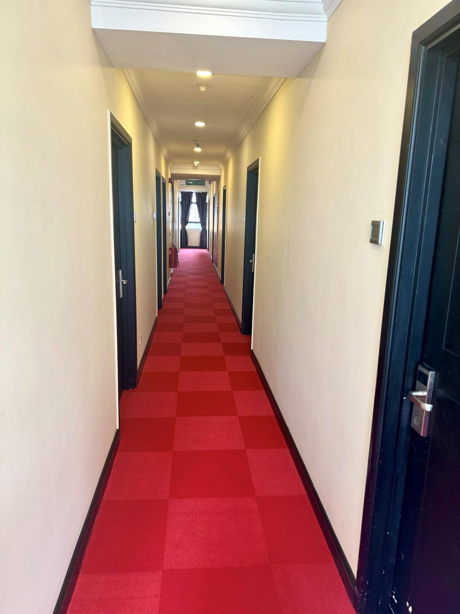 Manhattan Business Hotel Damansara Perdana Petaling Jaya Exterior photo